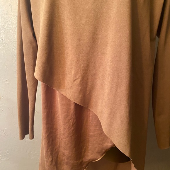 Zara tan/brown asymmetrical hem multi layer wide neck long sleeve shirt - Picture 10 of 16